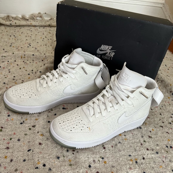 Nike AF1 Ultra flyknit mid size 9.5 - Picture 6 of 12